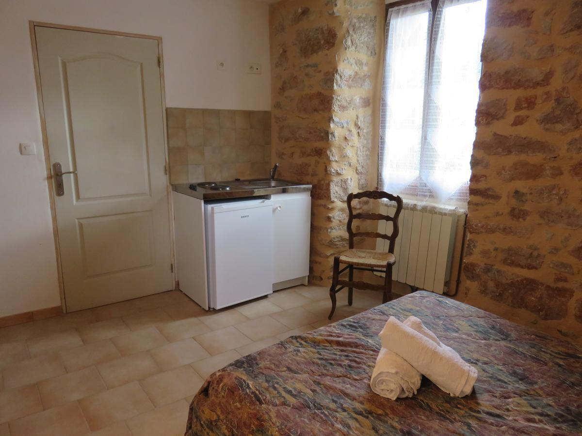 Cafe De La Place Gite & Chambres D'Hotes "Lou Pastre" Lanuéjols Zewnętrze zdjęcie