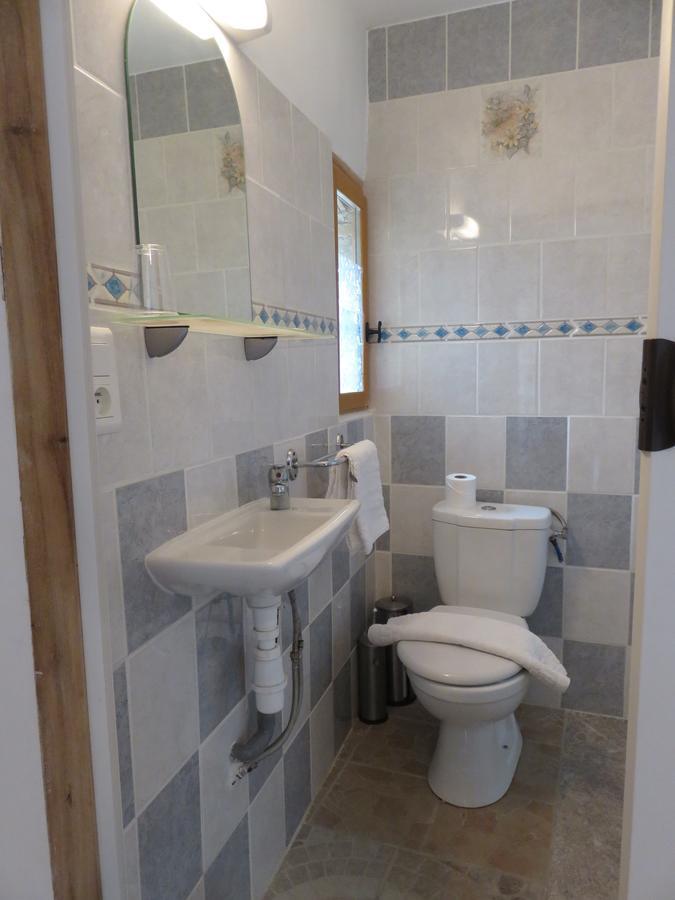 Cafe De La Place Gite & Chambres D'Hotes "Lou Pastre" Lanuéjols Zewnętrze zdjęcie